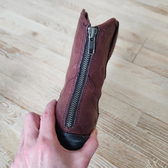 NWOT Burgundy leather boots and belt - Picture 3 of 7